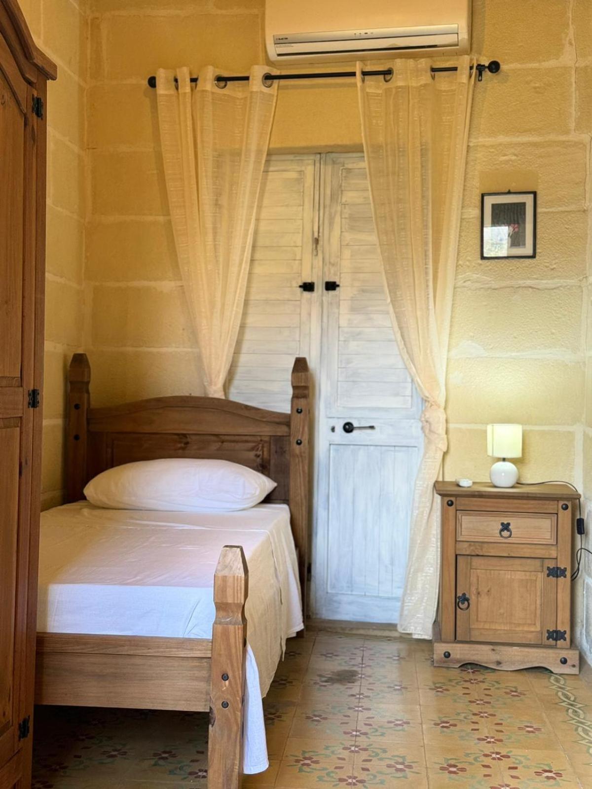 Tal-Kaptan Guest House Victoria Eksteriør bilde